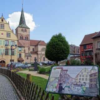 Turckheim - Blick auf Rathaus und Kirche Ste. Anne